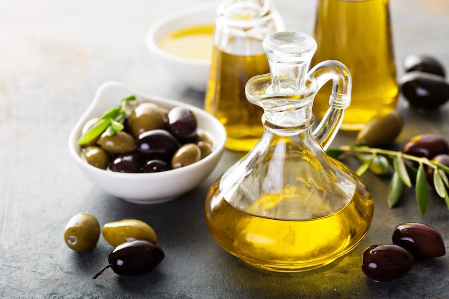 Cosa sono gli acidi grassi e perché sono nell'olio?