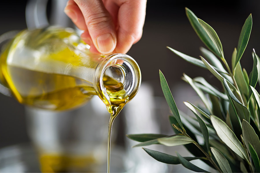 le proprietà benefiche dell'olio extravergine di oliva: quali sono?